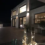 Zia Ni *