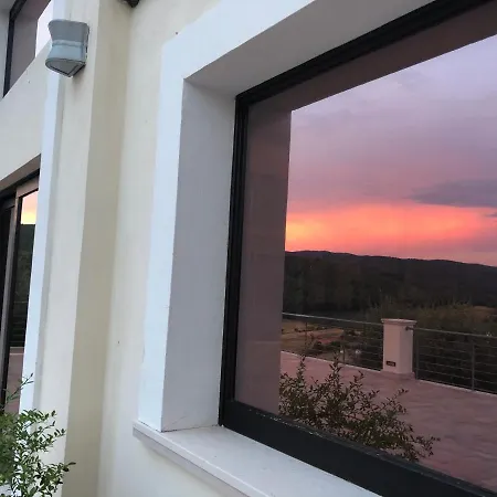 Zia Ni Casa de Campo *