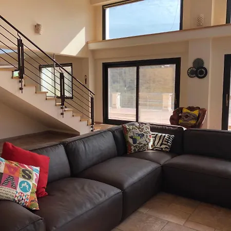 Zia Ni Casa de Campo